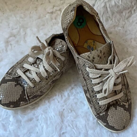 Born leather snake skin print cream and taupe color size 8 - Picture 3 of 10